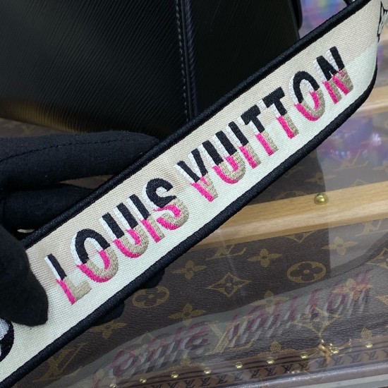 Louis Vuitton Twist M21554