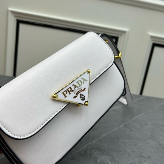 Prada Leather shoulder bag 1BD339