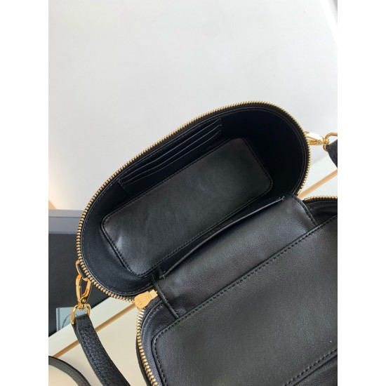 Prada Leather mini-bag 1BH202_2DKV