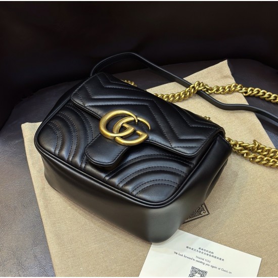 Gucci mini GG Marmont 739682AABZC1000