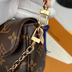 Louis Vuitton Wallet on Chain Ivy M81911