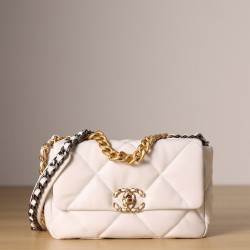 Chanel 19 handbag AS1160 B07327 10601