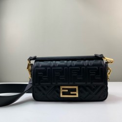 Fendi Baguette 8BR600A72VF15ZW