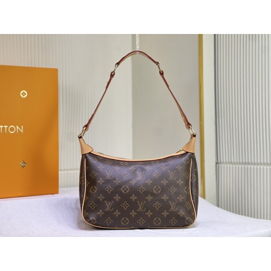 LOUIS VUITTON Tikal GM M40077 